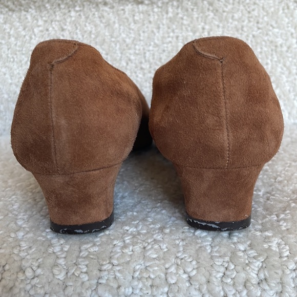 Valentina Rangoni Suede Loafer - Picture 4 of 11